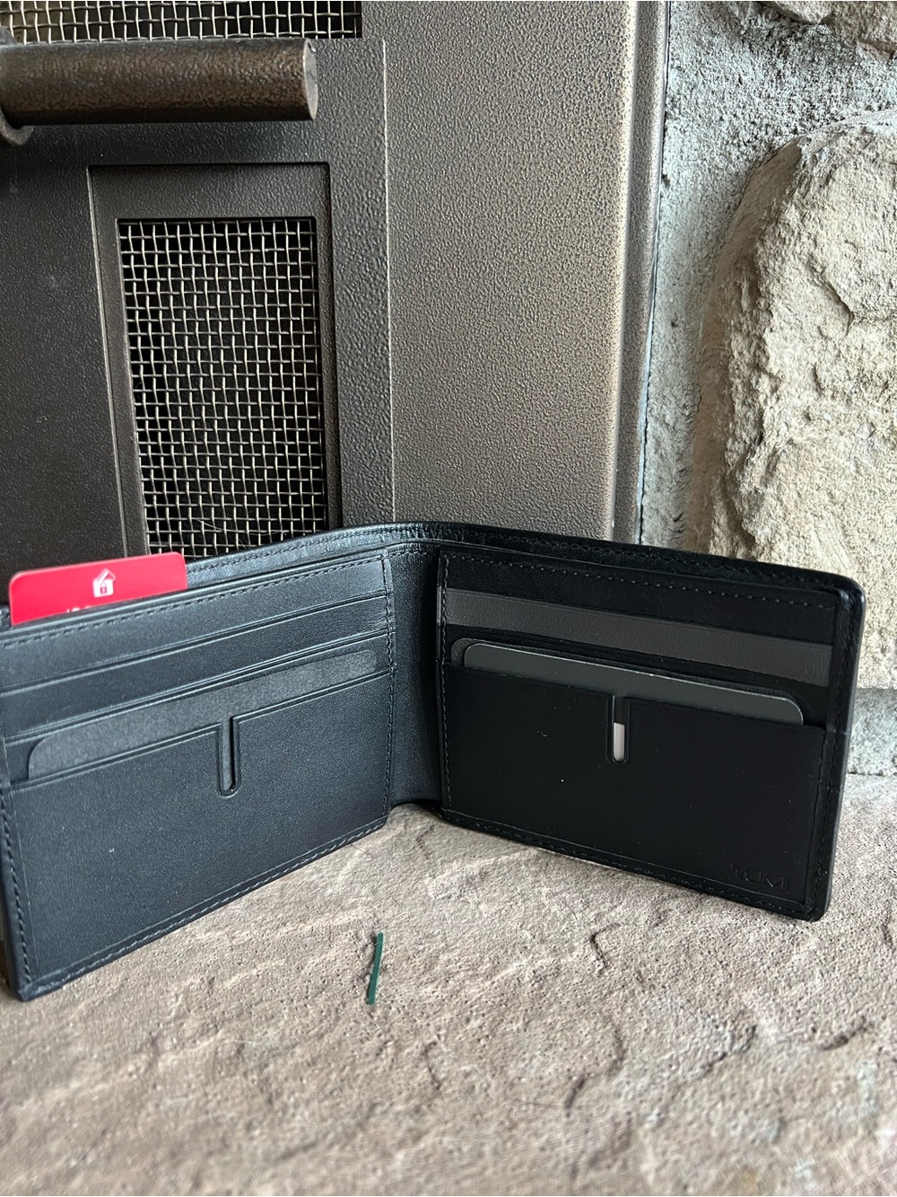 Tumi Men's Blue & Black Camo Bifold Card Holder - Picture 3 of 5